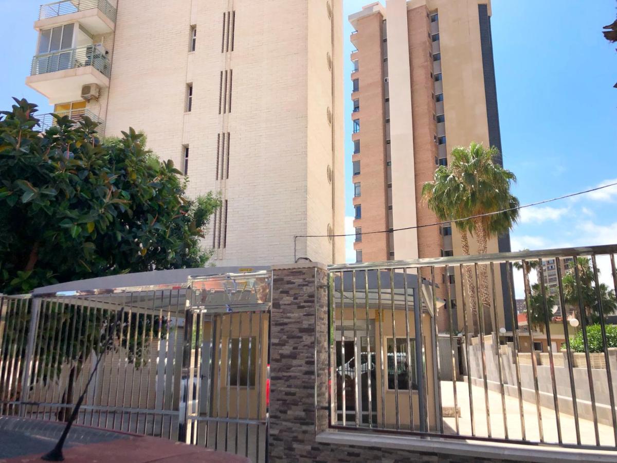 Holiday Apt Niza 10B Бенидорм Екстериор снимка